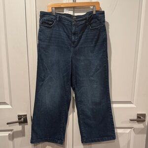 NYTJ Wide-Leg Ankle length jeans . Size 16